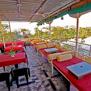 Rang Sagar Haveli Hotel
